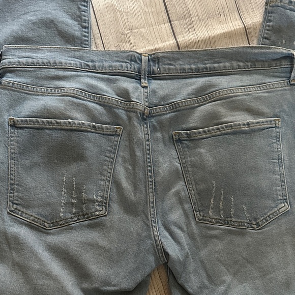 Agolde 30 Light‎ Wash Destructed Denim Straight Jeans